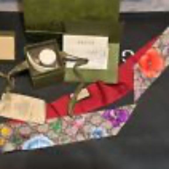 Gucci Flora Neck Bow - Picture 2 of 11